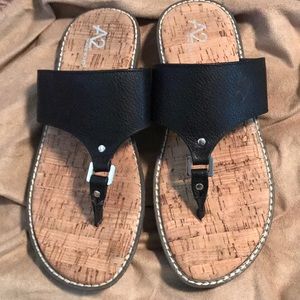 Aerosols Black Sandal